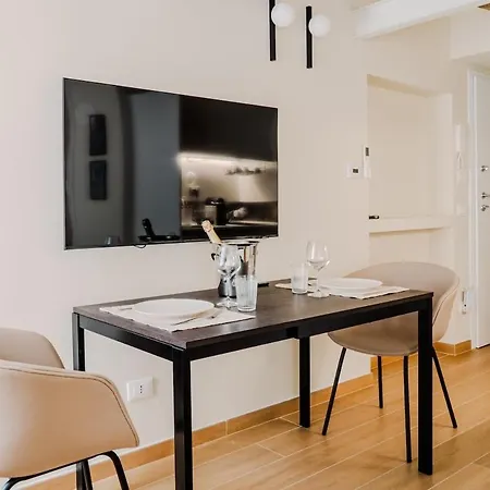 Apartamento I Leoni - Downtown In Centro A Reggio Emilia