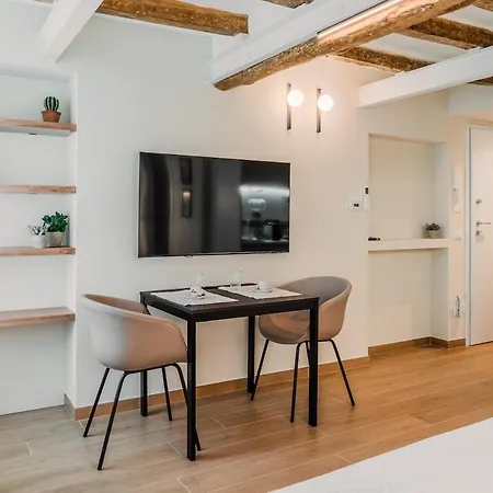 I Leoni - Downtown In Centro A Reggio d'Emilie