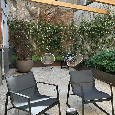 I Leoni - Downtown In Centro A