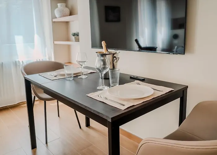 I Leoni - Downtown In Centro A *